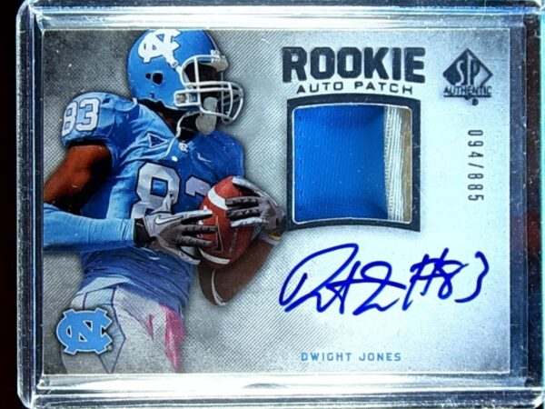 2012 SP Authentic Dwight Jones AUTO /885 JSY #259 Heels Patch
