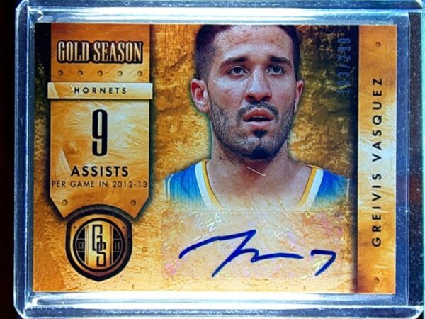 2013-14 Gold Standard greivis vasquez Auto /299 #14 Hornets Gold Season Autogra