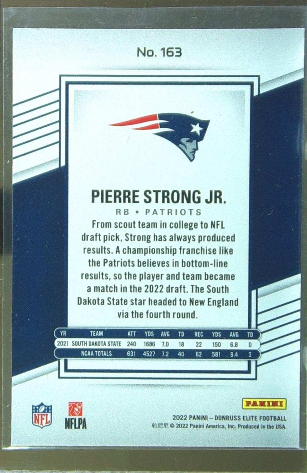 2022 Donruss Elite Pierre Strong Jr. Green RC #163 Patriots - Image 3
