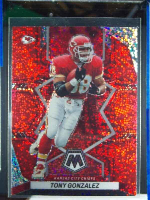 2022 Panini Mosaic Tony Gonzalez Sparkle Red #100 Chiefs