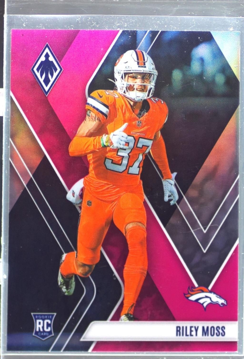 2023 Phoenix Riley Moss RC Pink /199 #182 Broncos