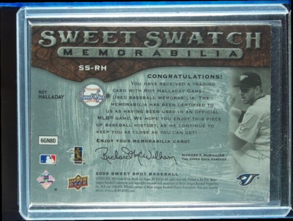 2009 Upper Deck Sweet Spot Roy Halladay MEM #SS-RH Jays Swatches - Image 3