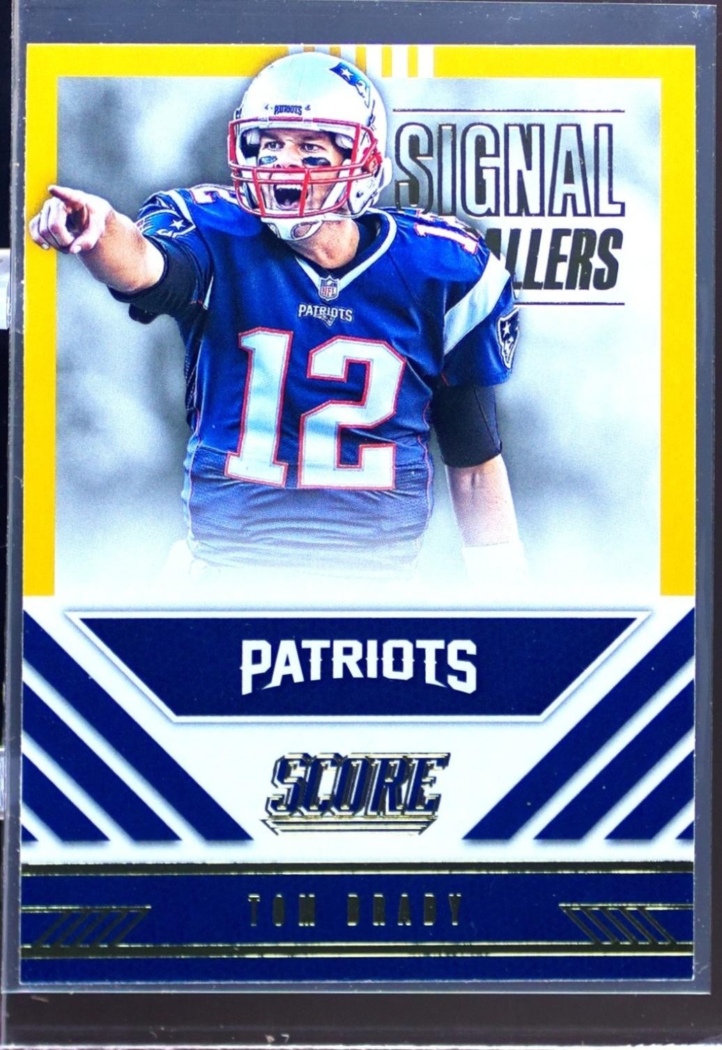 2016 Score Tom Brady #15 Patriots Signal Callers Gold