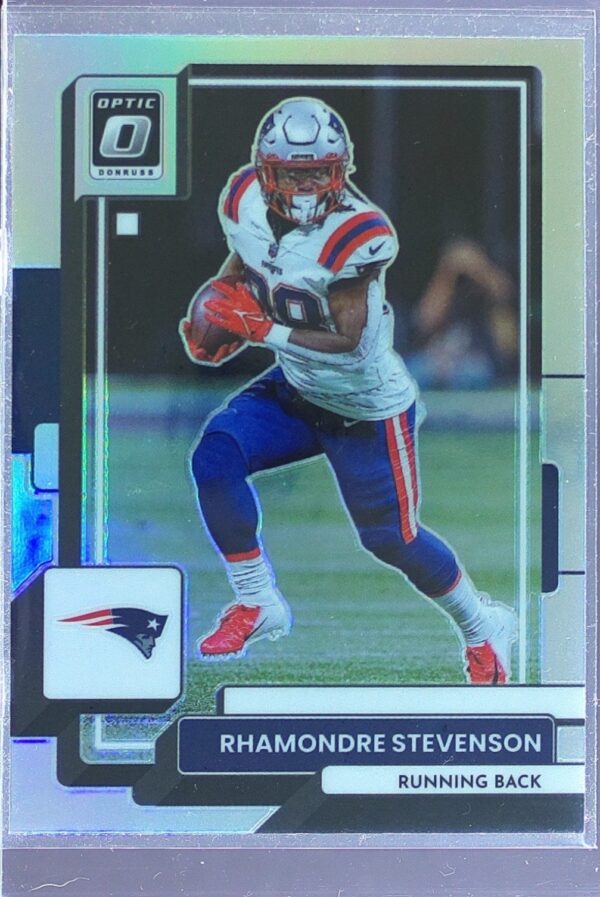 2022 Donruss Optic Rhamondre Stevenson Holo #135 Patriots