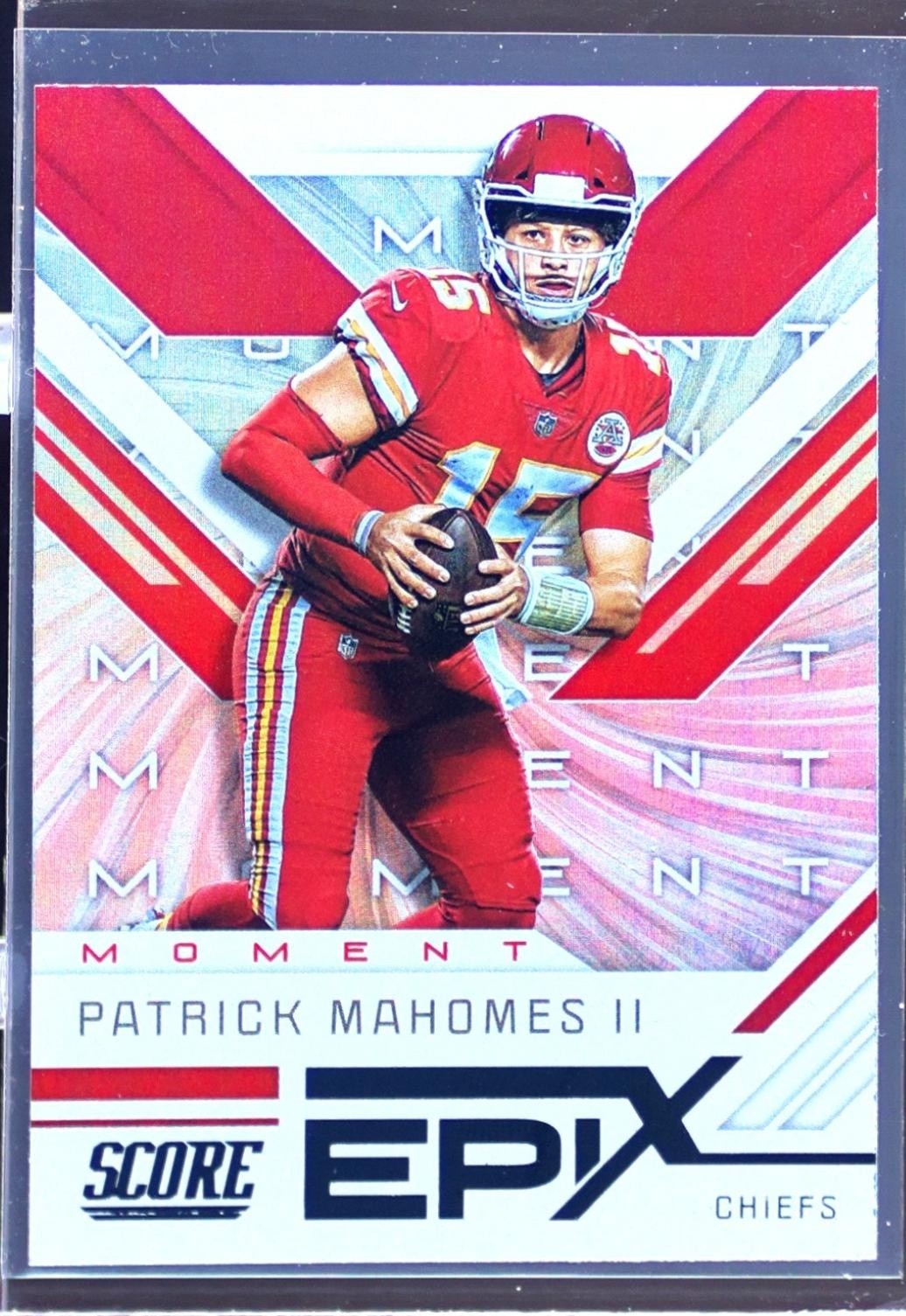 2019 Score Patrick Mahomes II #EM-3 Chiefs Epix Moment
