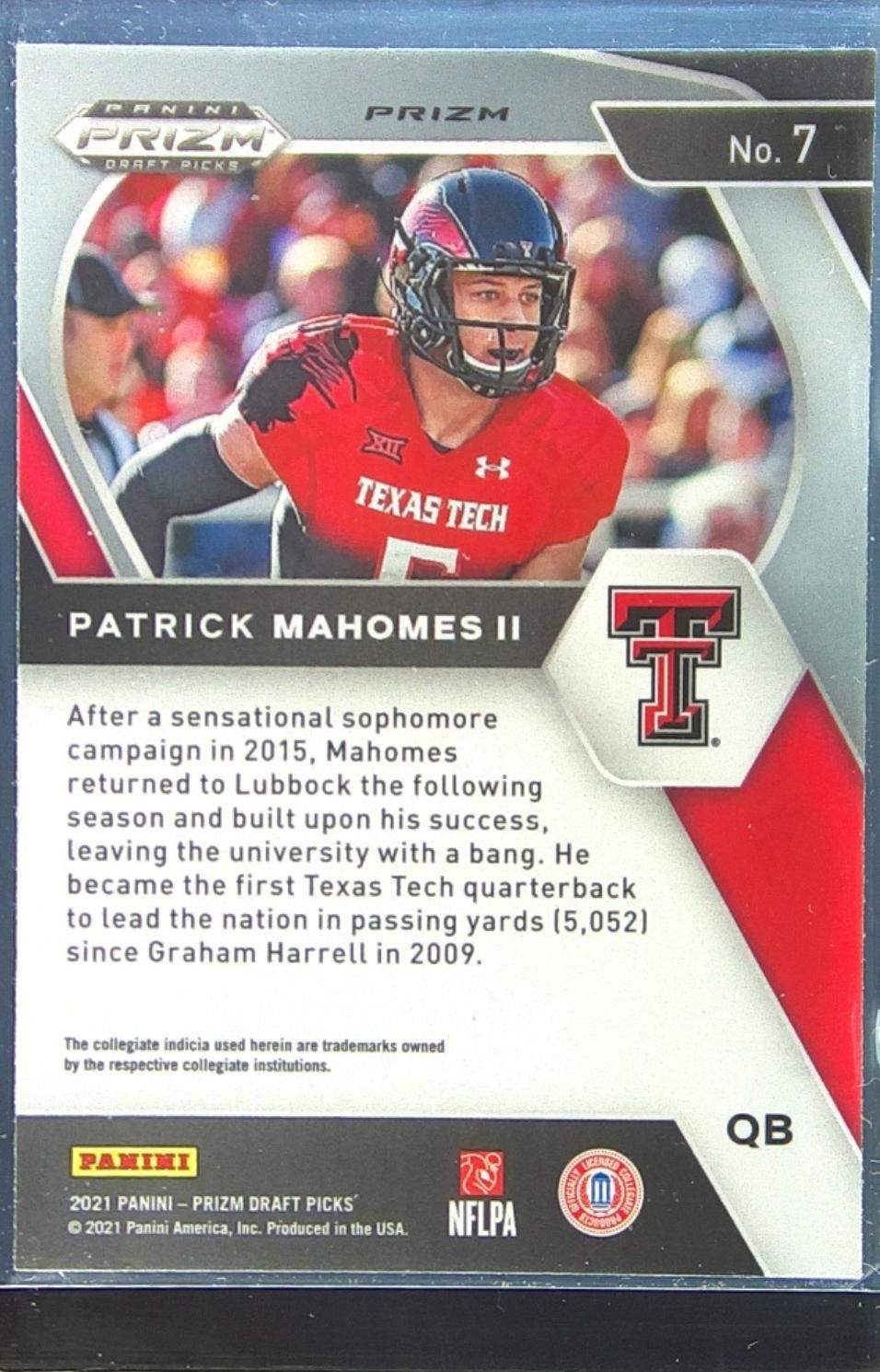 2021 Prizm Draft Picks Patrick Mahomes II Green #7 Raiders - Image 3