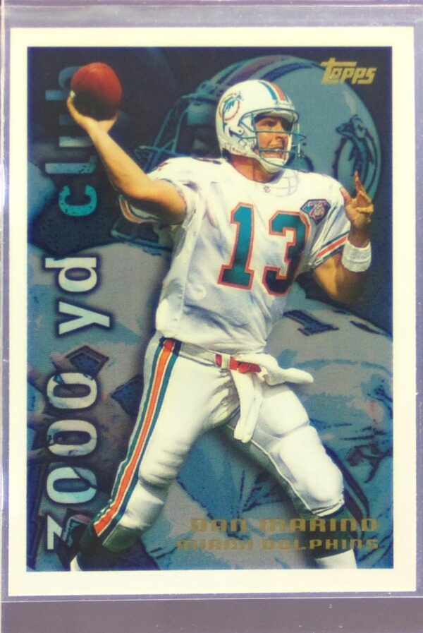 1995 Topps Dan Marino #31 Dolphins