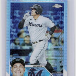 2023 Topps Chrome Avisail Garcia Prism Refractor #35 Marlins