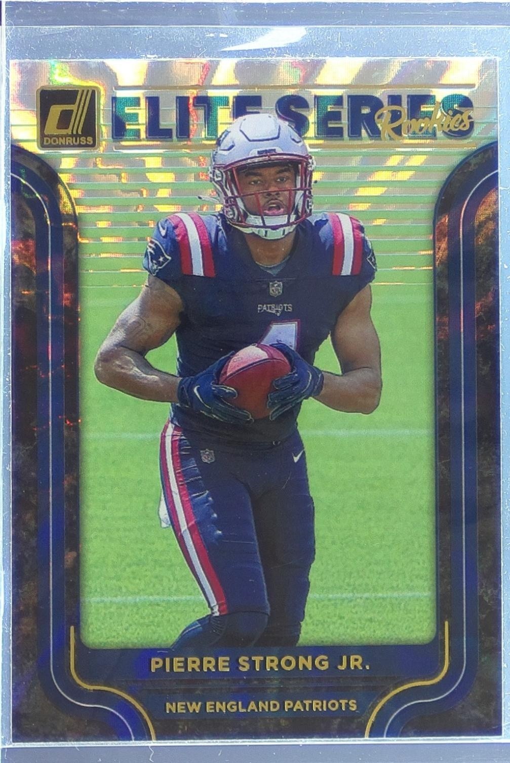 2022 Donruss Pierre Strong Jr. #ESR-30 Patriots Elite Series Rookies
