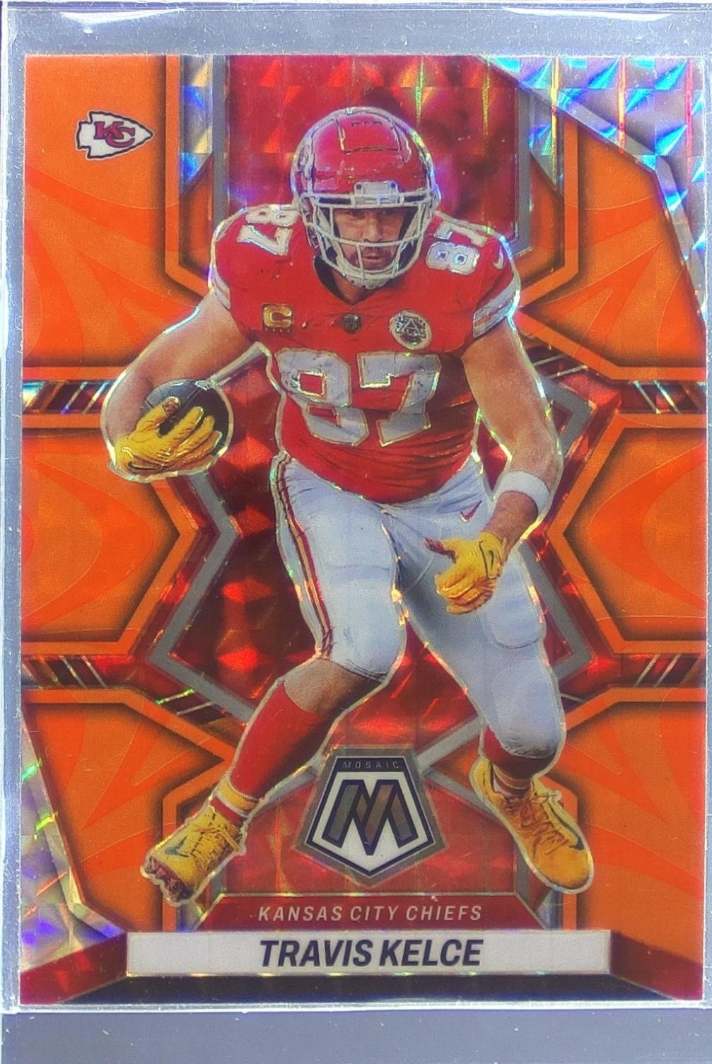 2022 Mosaic Travis Kelce Mosaic Reactive Orange #97 Chiefs
