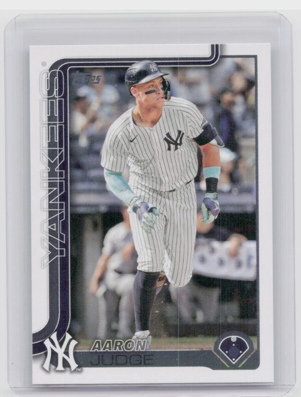 2025 Topps Aaron Judge #300 Yankees