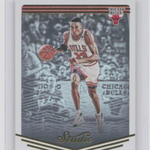 2016-17 Panini Studio Scottie Pippen #56 Bulls