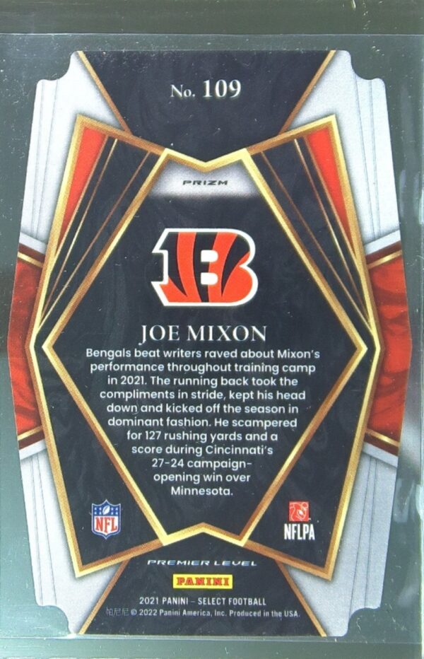 2021 Select Joe Mixon Red and Blue Prizm Die Cut #109 Bengals - Image 3