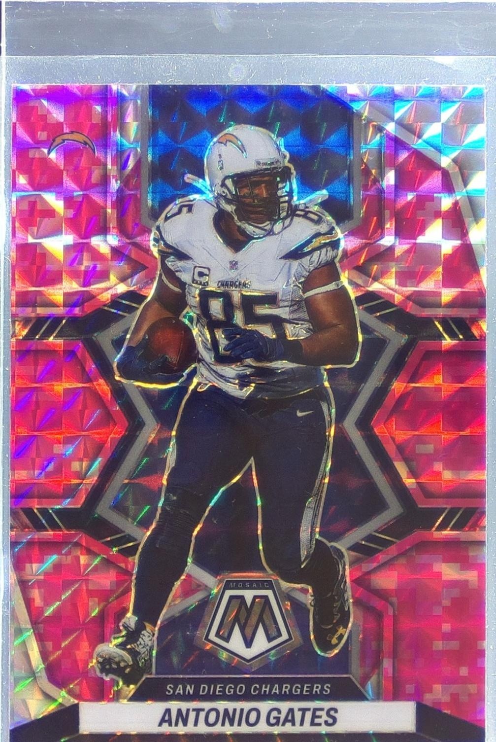 2022 Mosaic Antonio Gates Mosaic Camo Pink #107 Chargers