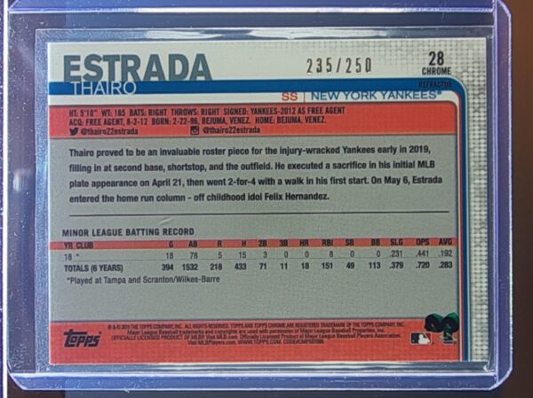 2019 Topps Chrome Update Thairo Estrada Refractor SN250 #28 Yankees - Image 3