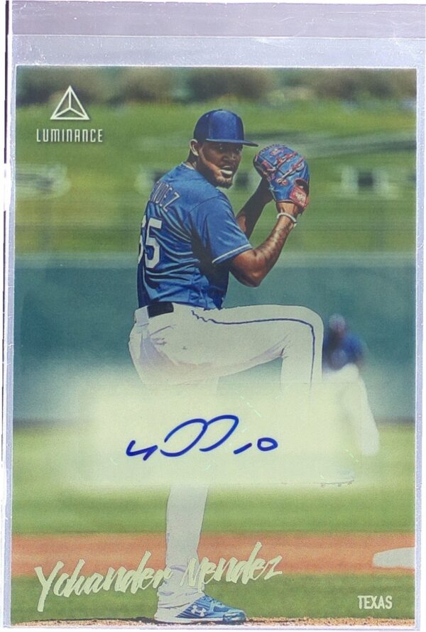 2020 Panini Chronicles Yohander Mendez Auto #LA-YM Rangers Luminance Autographs