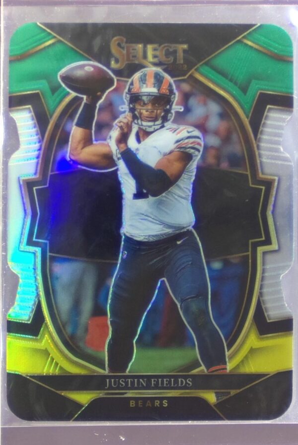 2022 Select Justin Fields Green and Yellow Prizm Die-Cut #60 Bears