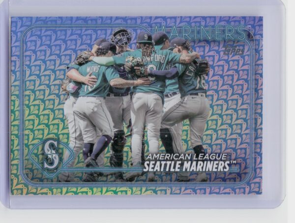 2024 Topps Seattle Mariners Holiday #241 Mariners