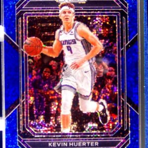 2022-23 Prizm Kevin Huerter Prizms Blue Sparkle /144 #124 Kings