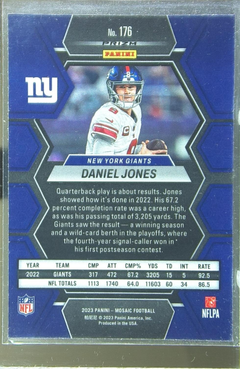 2023 Mosaic Daniel Jones Reactive Blue Mosaic #176 Giants - Image 3