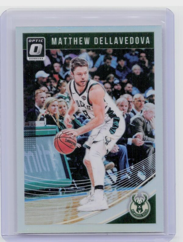 2018-19 Donruss Optic Matthew Dellavedova Holo #95 Bucks