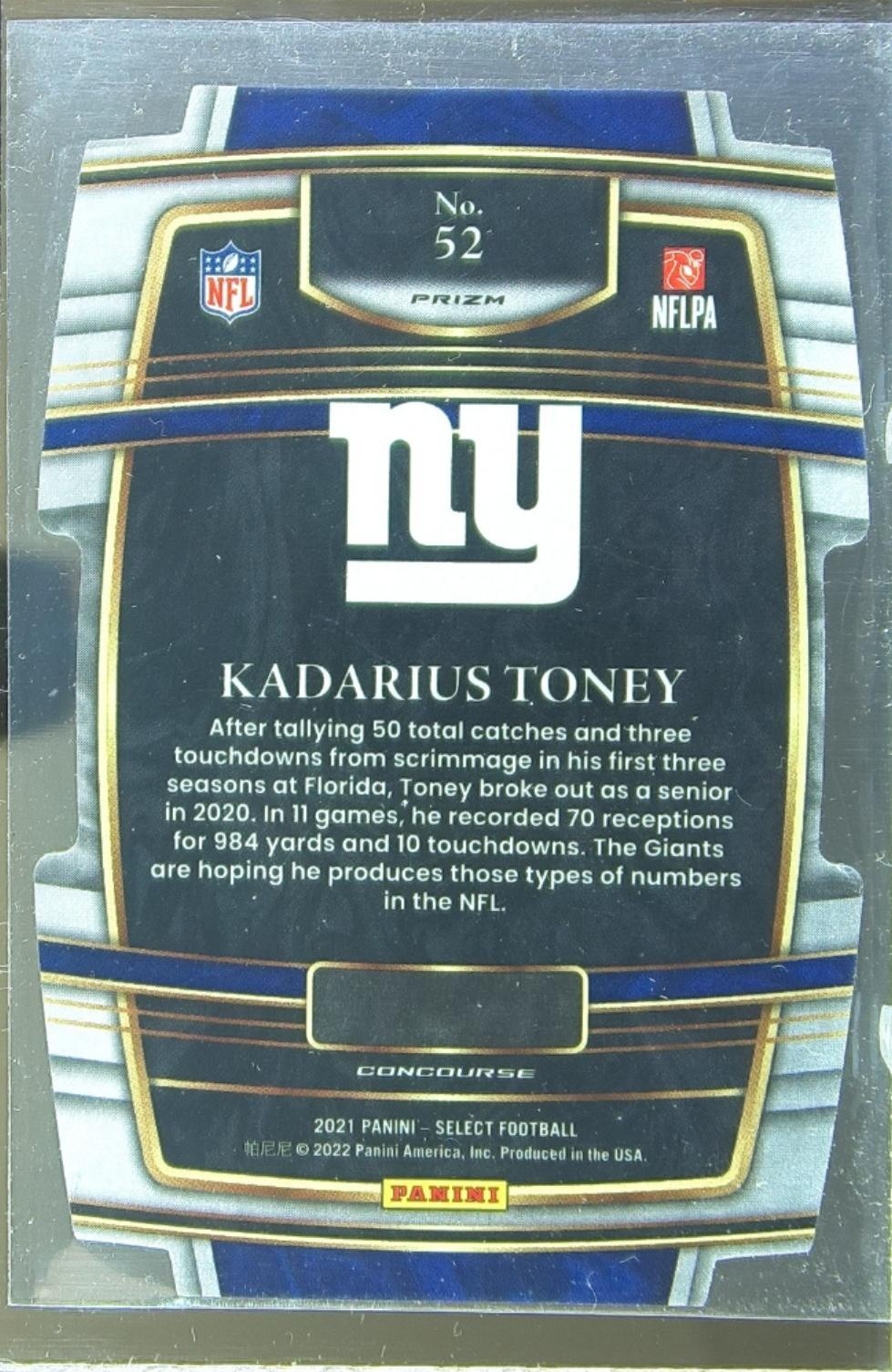 2021 Select Kadarius Toney Black and Gold Prizm Die Cut RC #52 Giants - Image 3