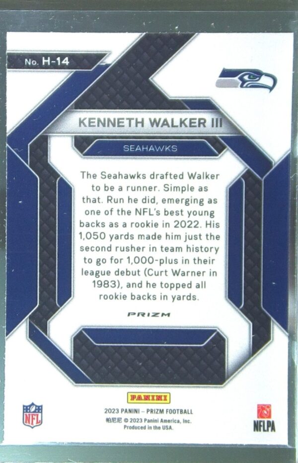 2023 Prizm Kenneth Walker III #H-14 Seahawks Emergent Prizms Green Ice - Image 3